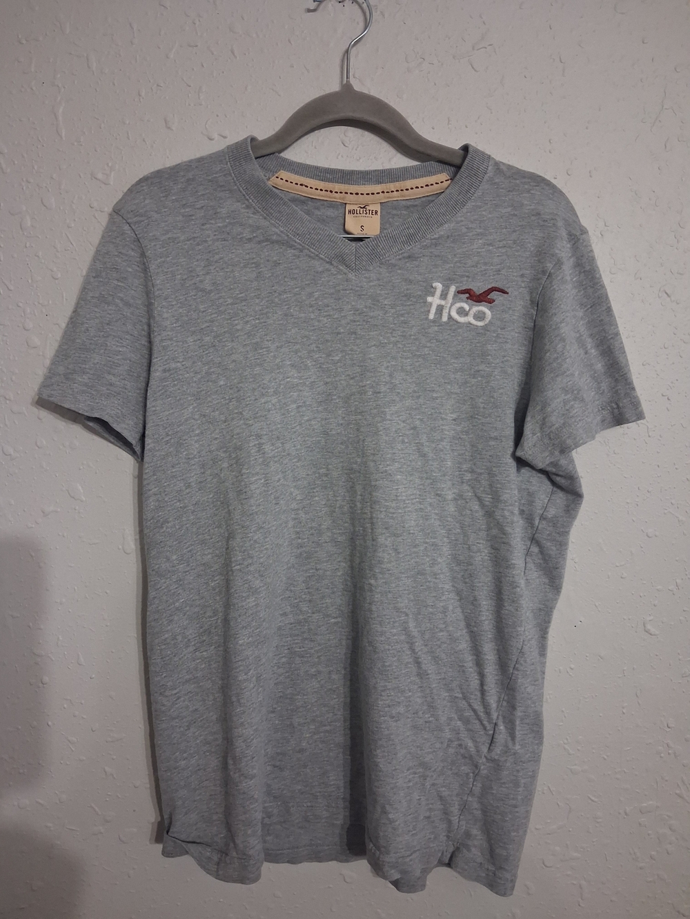 Vintage y2k Hollister tee with embroidered logo Heather Grey short sleeve shirt